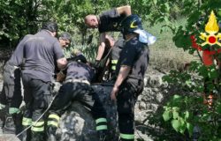 CRONACA - Uomo cade in un pozzo, salvato dai pompieri
