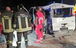 Incidente stradale, due morti sulla SS 87 minibus finisce fuori strada