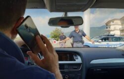 POLIZIA - Telefonini alla guida, controlli massicci della Stradale