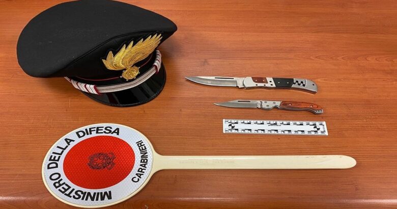 carabinieri coltelli