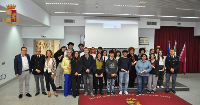 anniversario, fondazione, Polizia Stradale, murale, studenti, Manzù