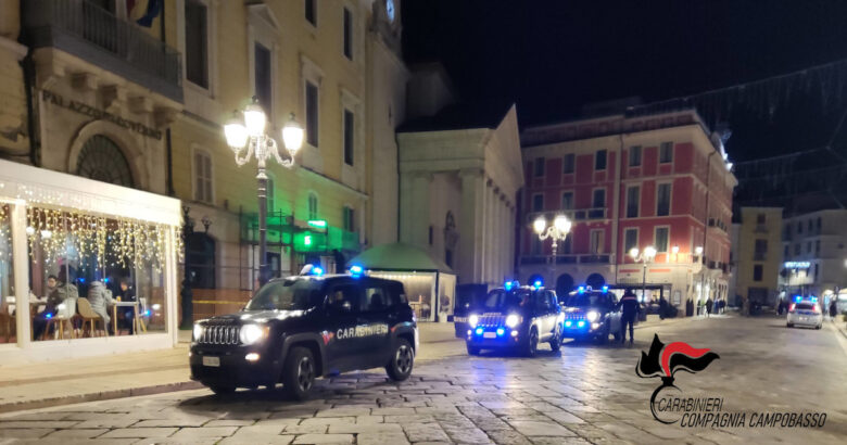 Droga, lotta allo spaccio- serrati controlli dei Carabinieri nella notte